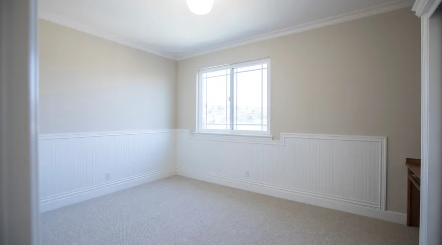 What Is Contrasting Trim? - A bright